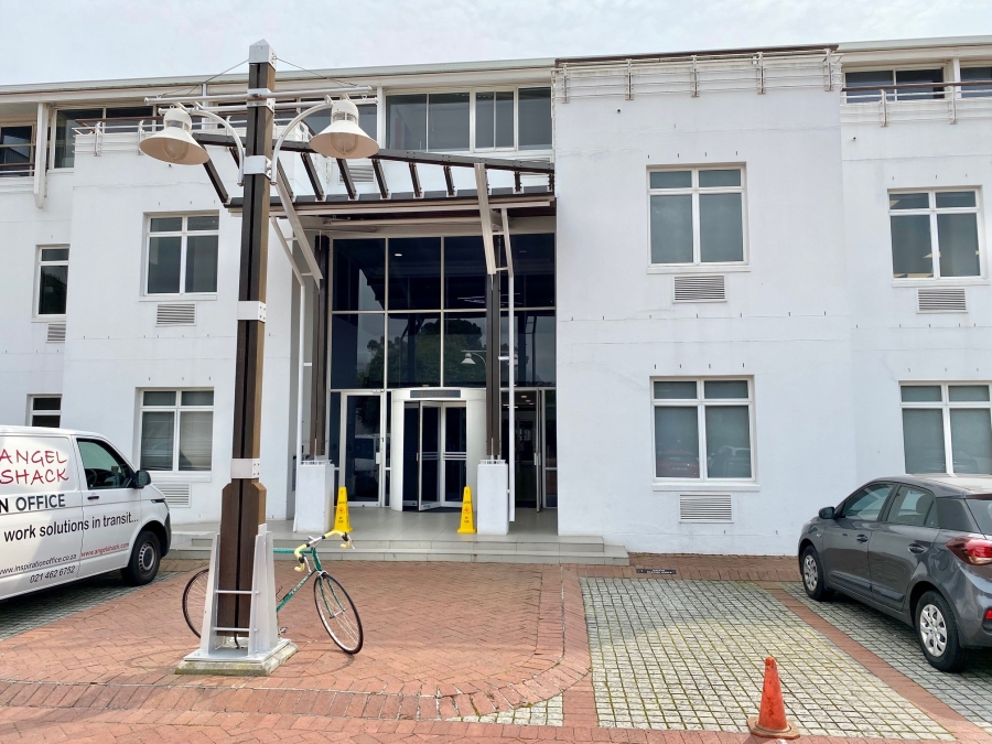 To Let Commercial Property for Rent in Mouille Point Western Cape